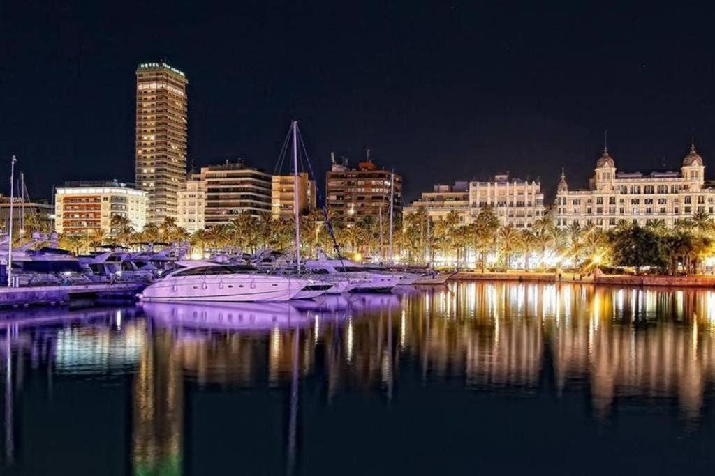 Apartamento De Diseno Centrico A 5 Min De Playa Alicante Exteriör bild